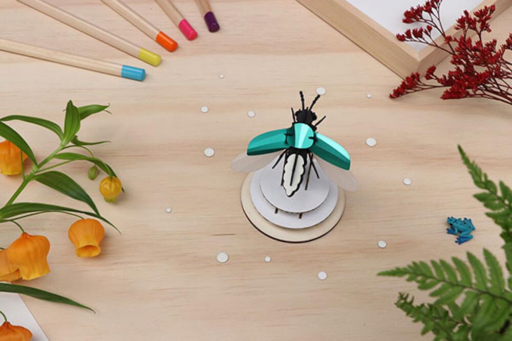 Firefly - Kit insecte en carton Assembli 