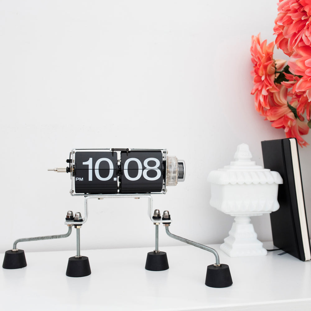 Flip - Horloge de bureau Horloges Kikkerland 