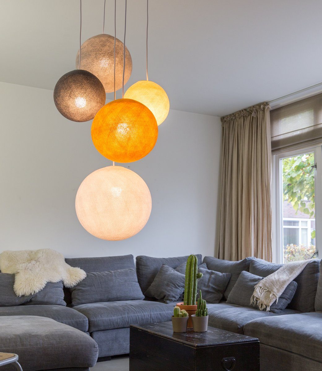 Mustard Glows - Suspension 5 globes Cotton Ball Lights 